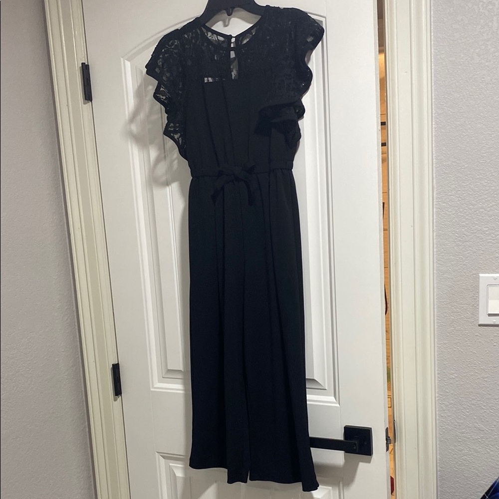 Elegant Black Lace Dress